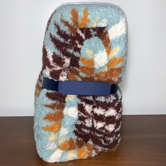 Pendleton Sherpa Fleece Cozy Twin Blanket - Picture 14 of 16